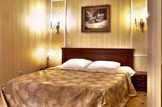 Отель Reikartz Парк Отель Ивано-Франковсk Ивано-Франковск Улучшенный двухместный номер с 2 отдельными кроватями-3